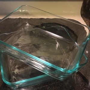 TWO PYEX 6 Cup 1.5L 8X6X2” BakeWare